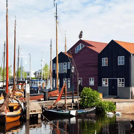 Semesterbostad De Linde